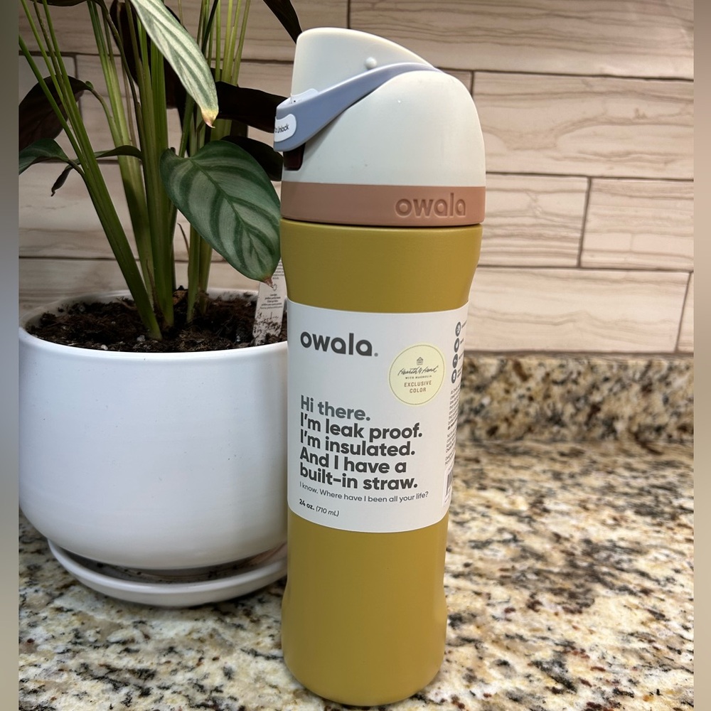 Owala FreeSip 24oz HONEYCOMB